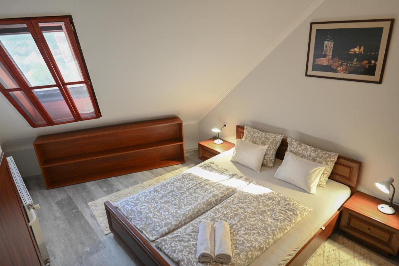 Borbarat Vendeghaz Villa Eger Bagian luar foto